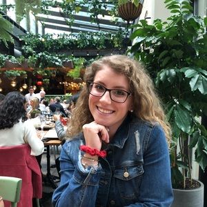 Meet your Posher, Emma